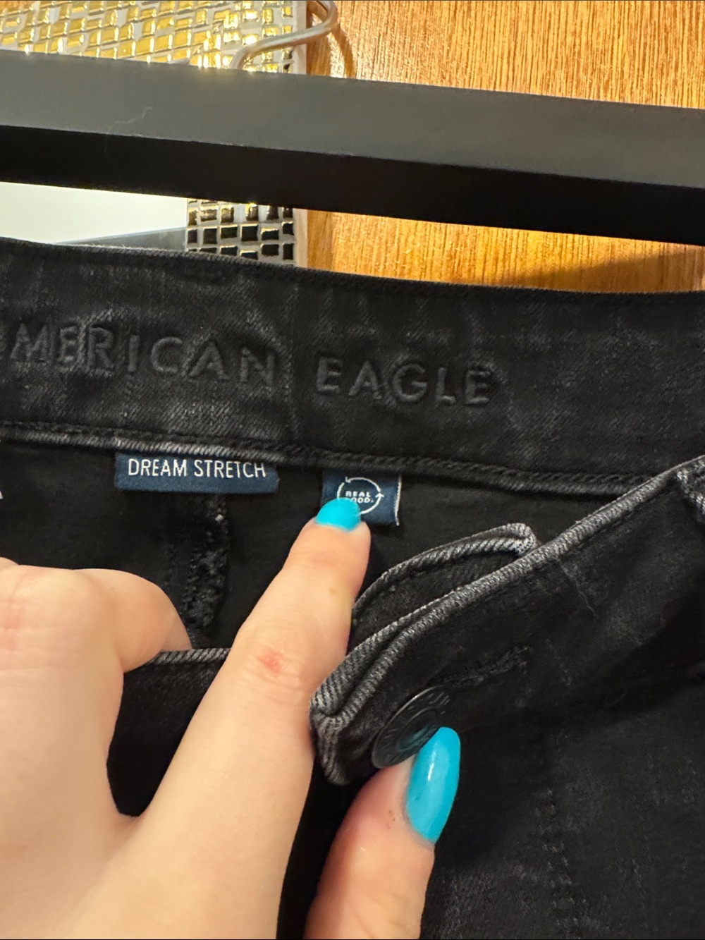 American Eagle Short Black Women’s Size 8 Dream Stretch Skinny Jeans - Picture 3 of 4
